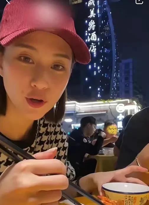 明星爆料娱乐吃瓜君,娱乐圈幕后真相大揭秘！